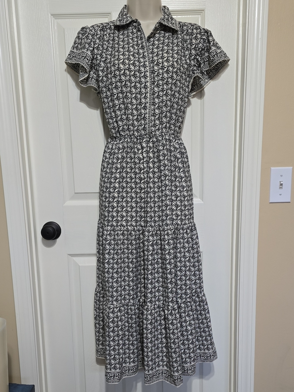 Max Studio Black and Cream Printed Maxi Dress